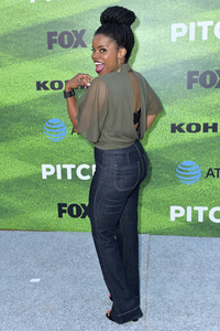Serienpremiere 'Pitch' in Los Angeles