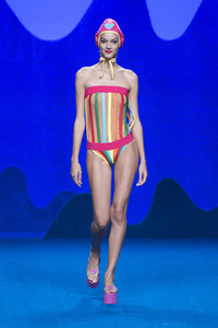 Agatha Ruiz de la Prada Fashion Show auf der Mercedes-Benz Fashion Week Madrid SS 2017