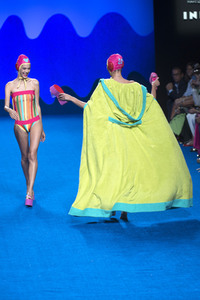 Agatha Ruiz de la Prada Fashion Show auf der Mercedes-Benz Fashion Week Madrid SS 2017