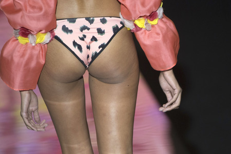 Andres Sarda Fashion Show auf der Mercedes-Benz Fashion Week Madrid SS17