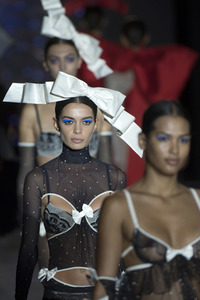 Andres Sarda Fashion Show auf der Mercedes-Benz Fashion Week Madrid SS17