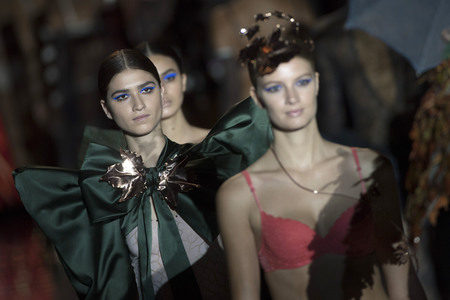 Andres Sarda Fashion Show auf der Mercedes-Benz Fashion Week Madrid SS17