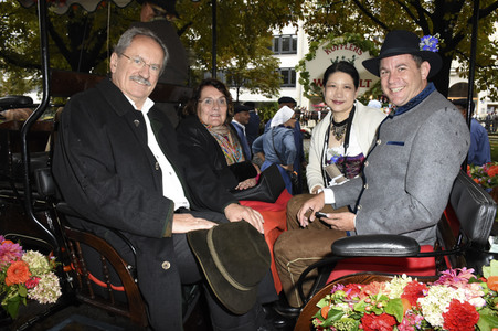 Wiesn-Einzug auf dem Oktoberfest in München