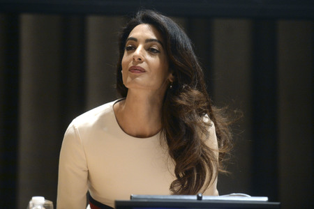 Amal Clooney bei der UN in New York