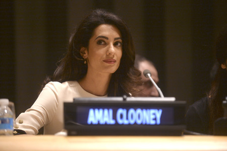 Amal Clooney bei der UN in New York