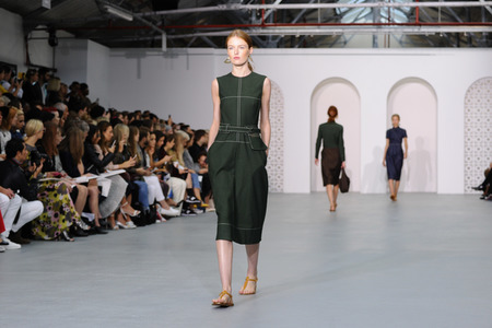 Jasper Conran Fashion Show auf der London Fashion Week SS17