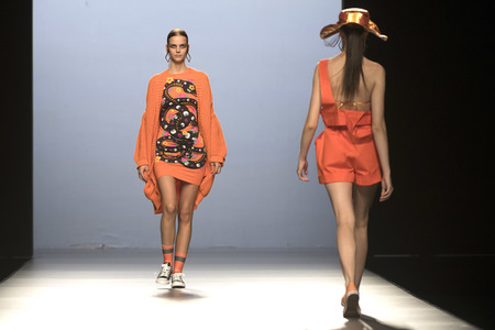Maria Escoté Fashion Show auf der Mercedes-Benz Fashion Week Madrid SS17