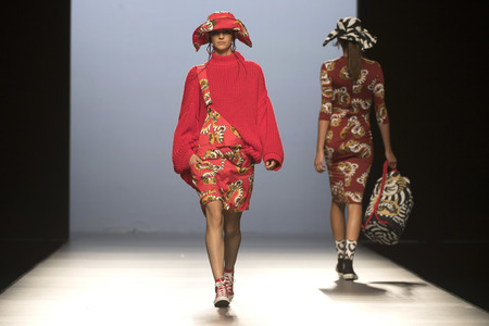 Maria Escoté Fashion Show auf der Mercedes-Benz Fashion Week Madrid SS17