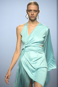 Maria Escoté Fashion Show auf der Mercedes-Benz Fashion Week Madrid SS17