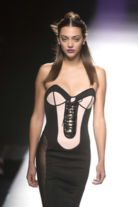 Maya Hansen Fashion Show auf der Mercedes-Benz Fashion Week Madrid SS17