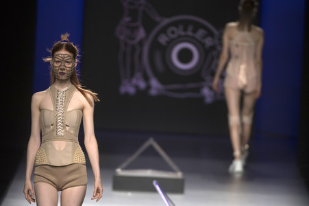Maya Hansen Fashion Show auf der Mercedes-Benz Fashion Week Madrid SS17
