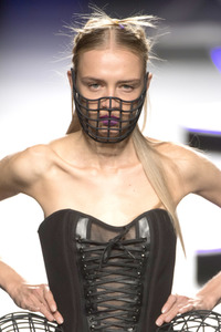 Maya Hansen Fashion Show auf der Mercedes-Benz Fashion Week Madrid SS17