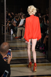 Pam Hogg Fashion Show auf der London Fashion Week SS17