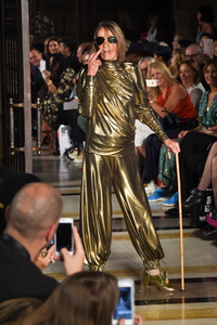 Pam Hogg Fashion Show auf der London Fashion Week SS17