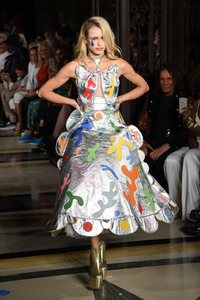 Pam Hogg Fashion Show auf der London Fashion Week SS17