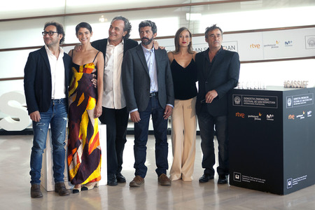 'El hombre de las mil caras' Photocall, San Sebastian Film Festival 2016