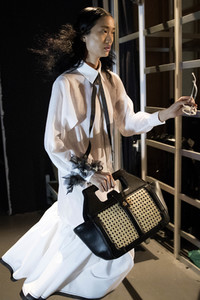 Backstage auf der Mercedes-Benz Fashion Week Madrid SS17