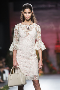 Francis Montesinos Fashion Show auf der Mercedes-Benz Fashion Week Madrid SS17