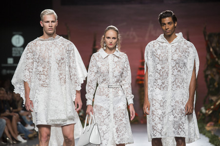 Francis Montesinos Fashion Show auf der Mercedes-Benz Fashion Week Madrid SS17