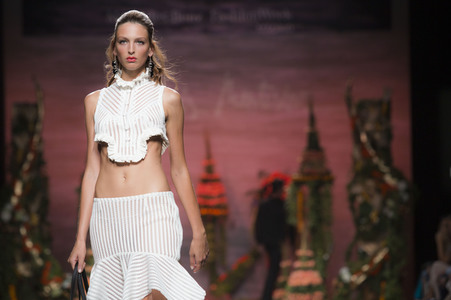 Francis Montesinos Fashion Show auf der Mercedes-Benz Fashion Week Madrid SS17