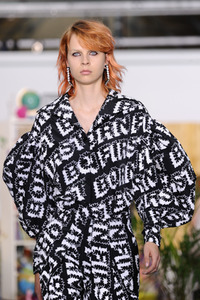 Ashley Williams Fashion Show auf der London Fashion Week SS17