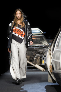 Maria ke Fisherman Fashion Show auf der Mercedes-Benz Fashion Week Madrid SS17