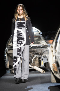 Maria ke Fisherman Fashion Show auf der Mercedes-Benz Fashion Week Madrid SS17