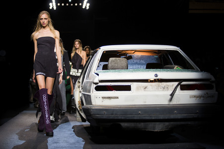 Maria ke Fisherman Fashion Show auf der Mercedes-Benz Fashion Week Madrid SS17