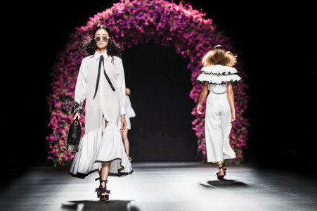 Juana Martin Fashion Show auf der Mercedes-Benz Fashion Week Madrid SS17