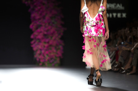 Juana Martin Fashion Show auf der Mercedes-Benz Fashion Week Madrid SS17
