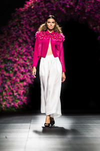 Juana Martin Fashion Show auf der Mercedes-Benz Fashion Week Madrid SS17