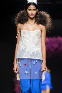 Juana Martin Fashion Show auf der Mercedes-Benz Fashion Week Madrid SS17