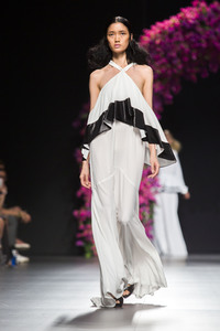 Juana Martin Fashion Show auf der Mercedes-Benz Fashion Week Madrid SS17