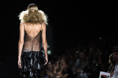Juana Martin Fashion Show auf der Mercedes-Benz Fashion Week Madrid SS17