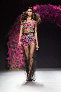 Juana Martin Fashion Show auf der Mercedes-Benz Fashion Week Madrid SS17
