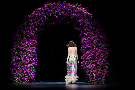 Juana Martin Fashion Show auf der Mercedes-Benz Fashion Week Madrid SS17