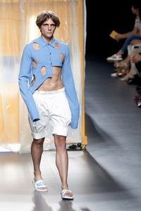 Nouman Fashion Show auf der Mercedes-Benz Fashion Week Madrid SS17