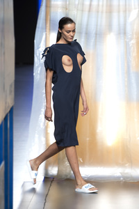 Nouman Fashion Show auf der Mercedes-Benz Fashion Week Madrid SS17