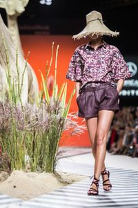 Jorge Vázquez Fashion Show auf der Mercedes-Benz Fashion Week Madrid SS17