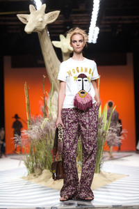 Jorge Vázquez Fashion Show auf der Mercedes-Benz Fashion Week Madrid SS17