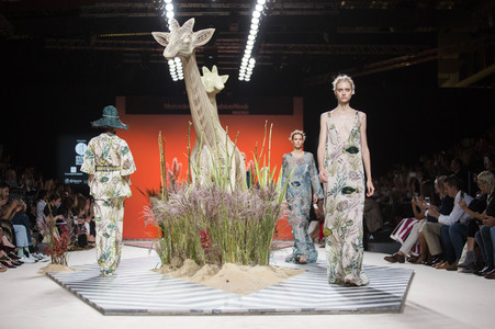 Jorge Vázquez Fashion Show auf der Mercedes-Benz Fashion Week Madrid SS17