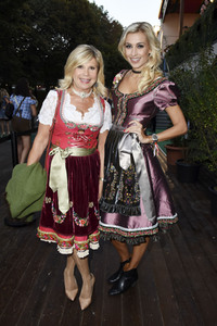 Bild-Wiesn im Marstall auf dem Oktoberfest 2016 in München