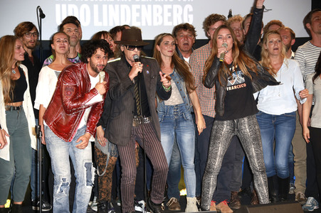 Pressetermin zum Musical 'Hinterm Horizont' in Hamburg