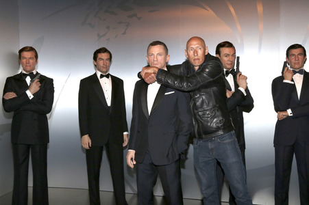 Enthüllung der James Bond Wachsfiguren bei Madame Tussauds Berlin