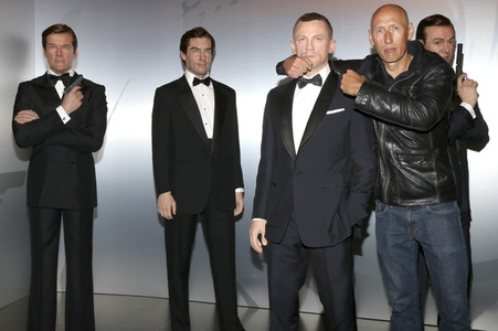 Enthüllung der James Bond Wachsfiguren bei Madame Tussauds Berlin