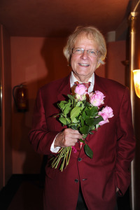 Theaterpremiere 'Glücklich die Glücklichen' in München