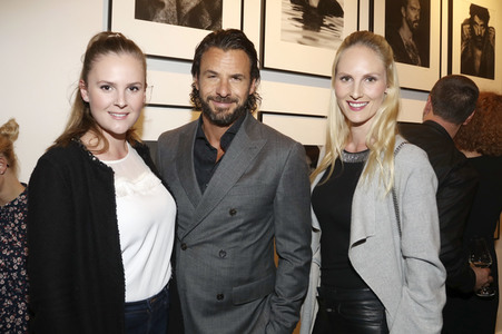Vernissage 'Covered - The Story of a Blanket' in Hamburg