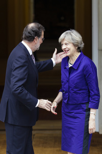 Mariano Rajoy empfängt Theresa May in Madrid