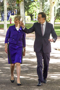 Mariano Rajoy empfängt Theresa May in Madrid