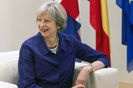 Mariano Rajoy empfängt Theresa May in Madrid